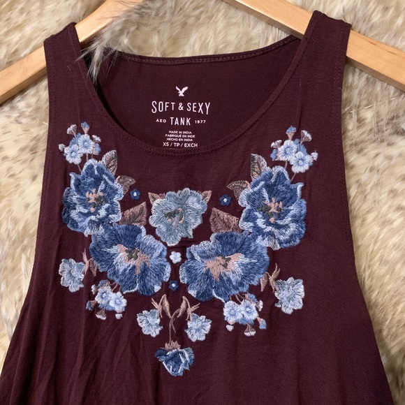 American Eagle Floral Embroidered Tank Top - Picture 4 of 6